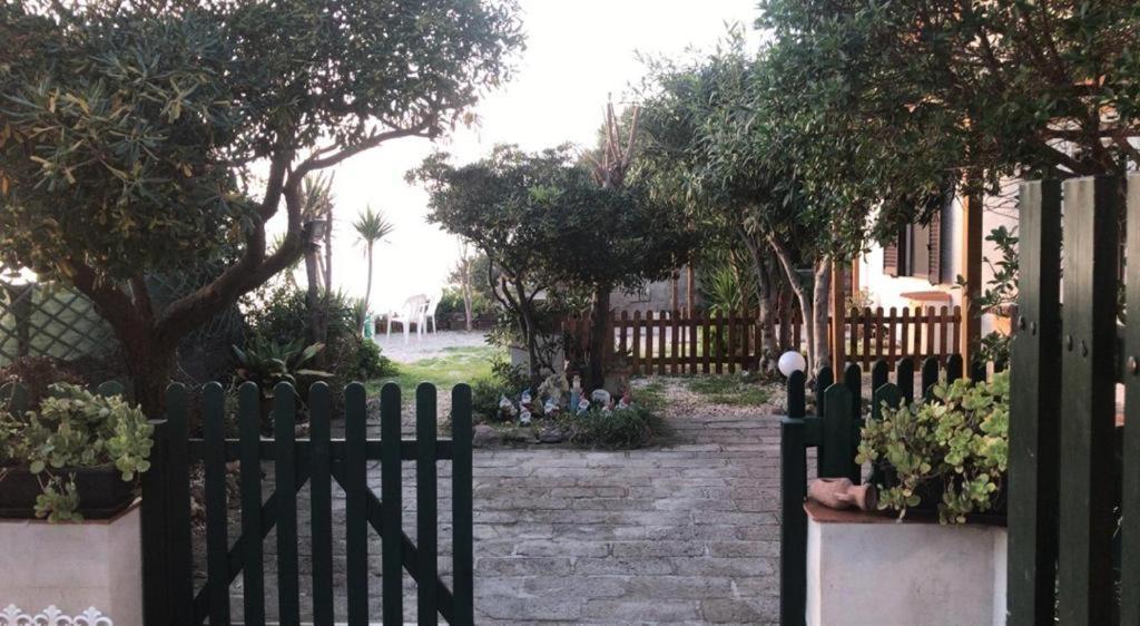 I Girasoli - Casa Alina Tresnuraghes Exteriör bild
